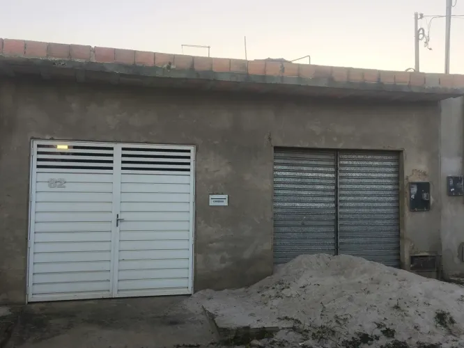 Casa para vender ou trocar em carro do meu interesse compatível ao valor da casa
