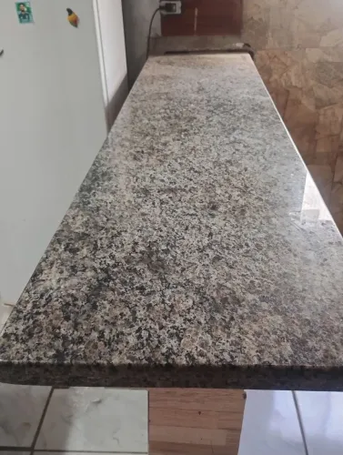 Vendo pedra de mármore para bancada para cozinha.