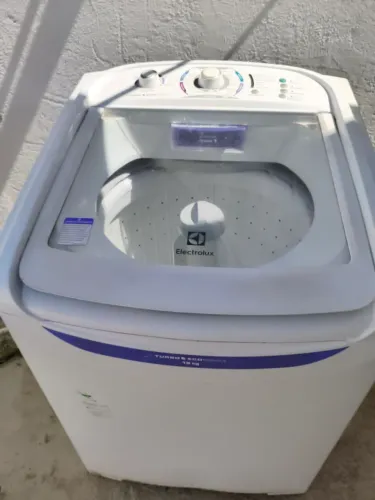 Maquina de Lavar Electrolux