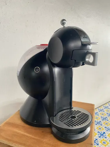 DESAPEGO - Cafeteira Nescafé Dolce Gusto Melody Arno