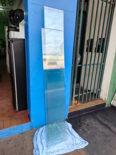 Vendo 10 prateleiras de vidro de parede 100 cada