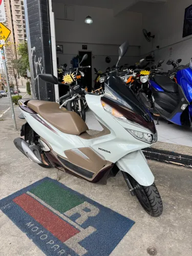 HONDA PCX 150 DLX 2021