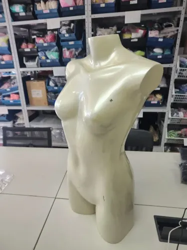 MANEQUIM