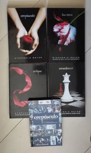 Saga crepúsculo completa + livro capa dura de anotações da diretora