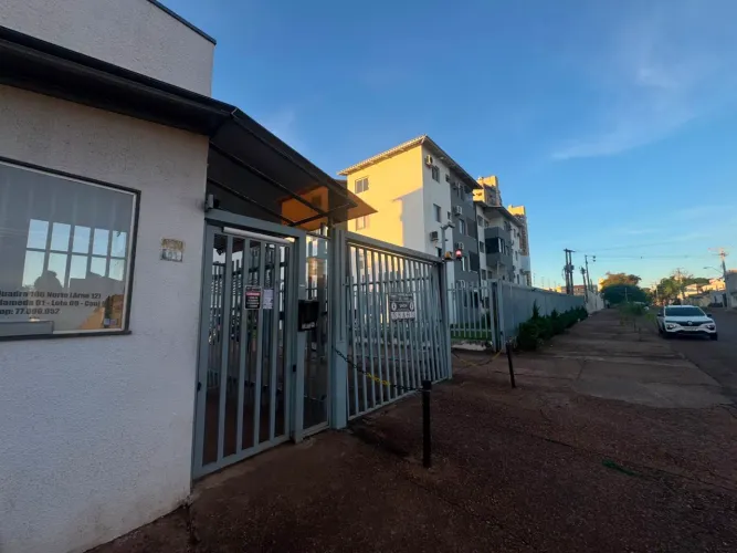 Aluga-se apartamento na 106 norte