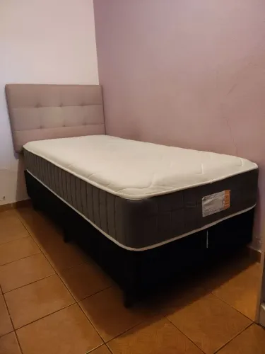 Vendo Cama Box Colchão + Base Preta Qualidade Excelente