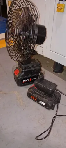 Ventilador portátil com bateria reserva