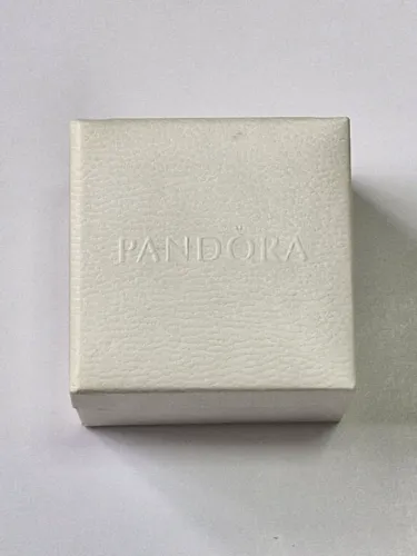Caixa vazia de joias Pandora - usada