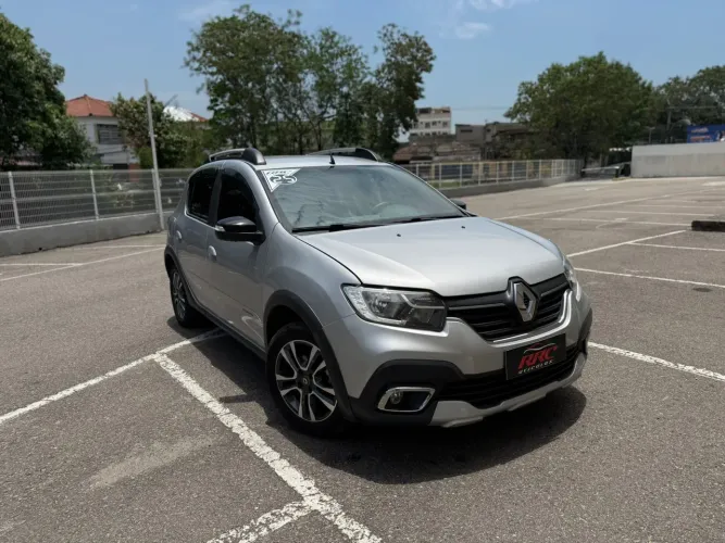 Renault Stepway Zen Flex 1.0 12V Mec. 2025