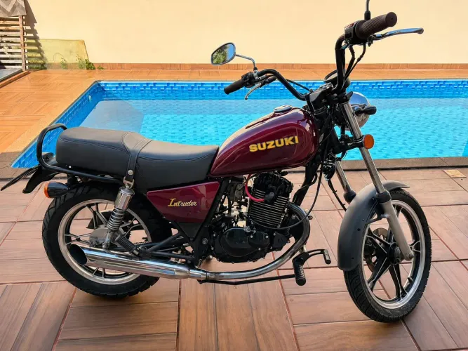 Suzuki Intruder 125 (Kit 190cc) Pneus, bateria, motor novos