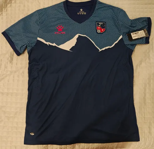 Linda camisa da seleção do Nepal