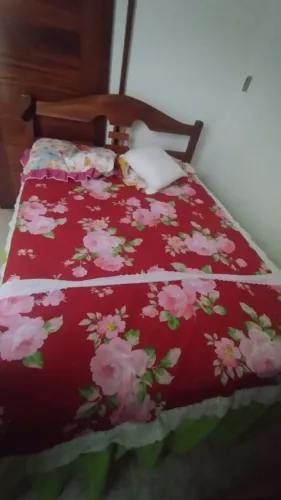 CAMA DE CASAL - MADEIRA - SEM COLCHÃO