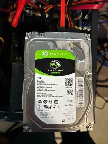 HD 4 TB - Seagate Barracuda