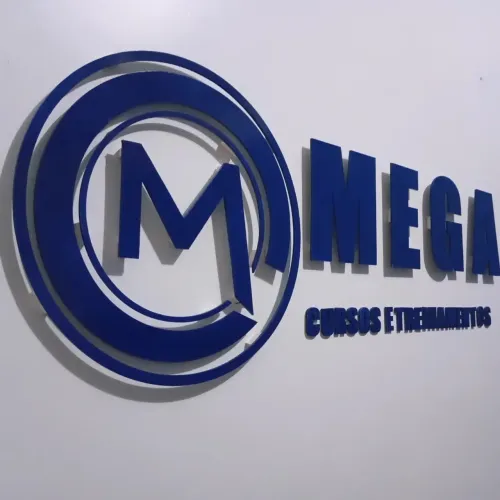 Fachadas, placas e adesivos