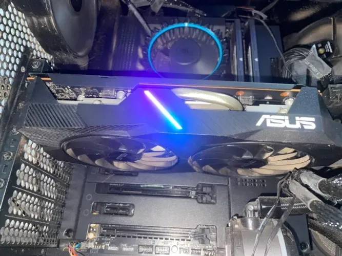 RX 5500 XT 8gb - Asus