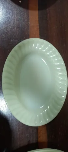 Travessa colares bege antiga anos 80