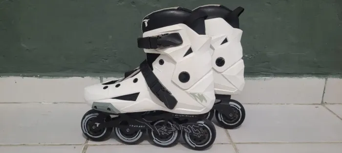 Patins Traxart Revolt Branco tamanho 42