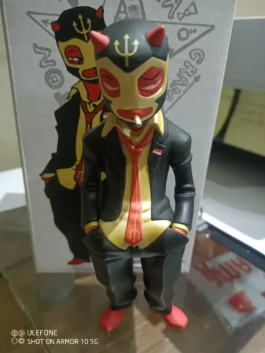 ART TOY RED DEMON MUTTPOP VERSÃO EXCLUSIVA FRANK KOZIK