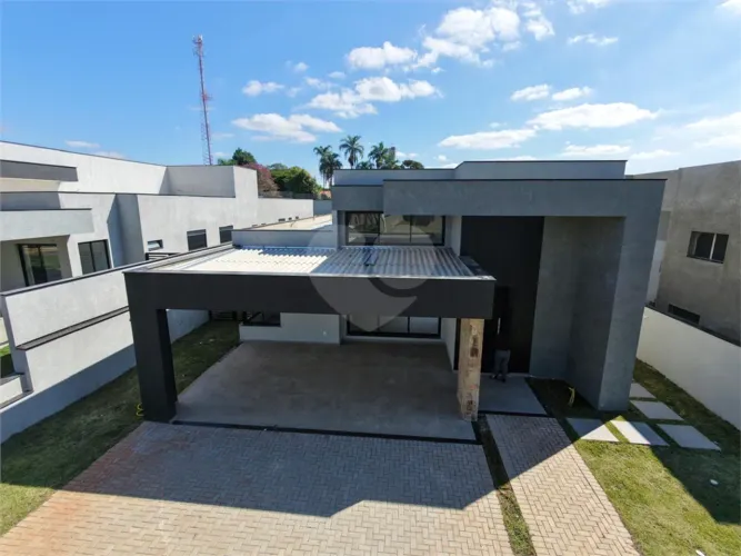 Casa à venda com 4 quartos no Condomínio São Patrick - Sorocaba/SP