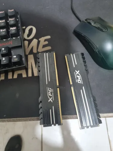 Vendo memória DDR 4