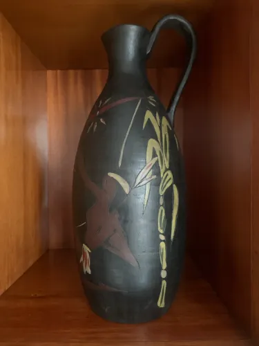 ânfora de cerâmica com uma alça e desenhos indígenas- 40 cm e 50 cm de diâmetro- vintage