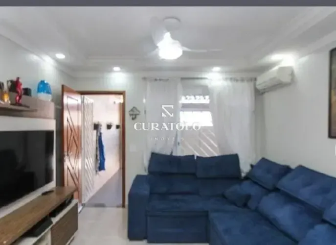 Venha conhecer a casa ideal para viver com conforto na Vila Santa Clara, a 3 min da Estaçã