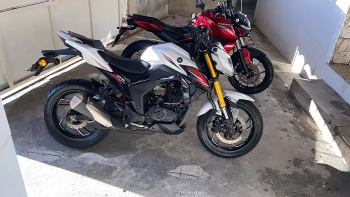 SUZUKI - Haojue DR 160 2024 (Impecável)