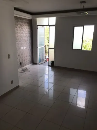 Imóvel para venda possui 67 metros quadrados com 2 quartos em Jardim das Bandeiras - Campi