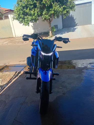 Vende-se faz25 ano 22/23 pneus novos 19.000 no Pix.