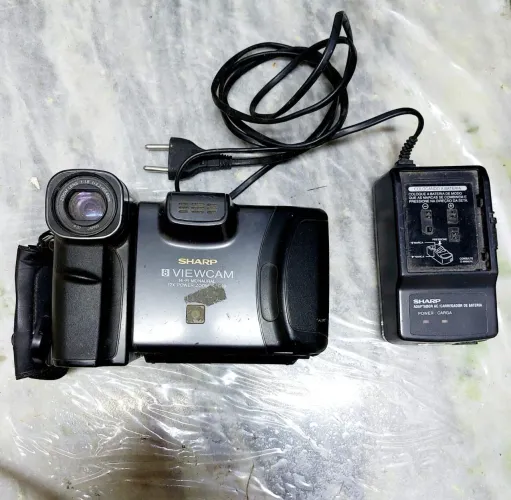 Filmadora SHARP Viewcam