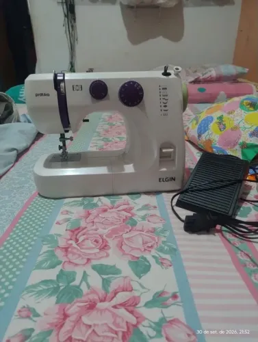 Máquina de costura.