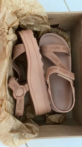Melissa tamanho 35