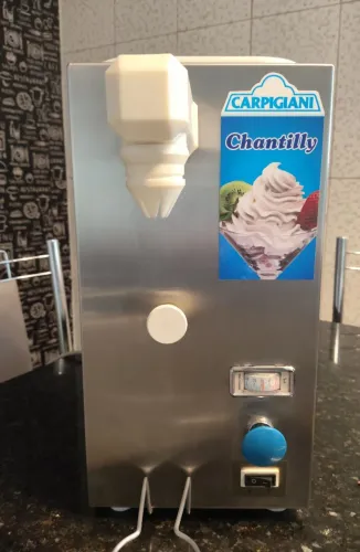 Máquina de chantilly carpigiani