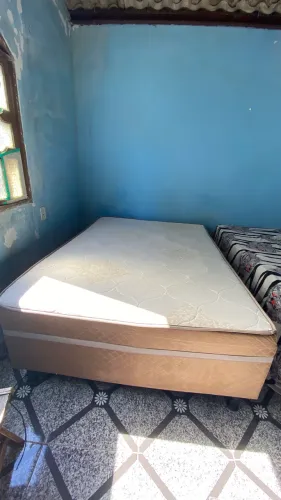 Vende-se cama de casal- 600 reias