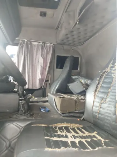 Cabine Scania 124 ano 2005
