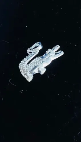 Pingente Lacoste 