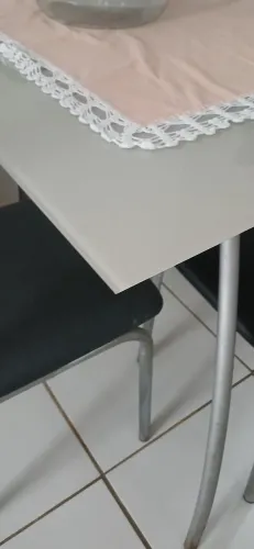 Mesa 4 cadeiras tampo de vidro
