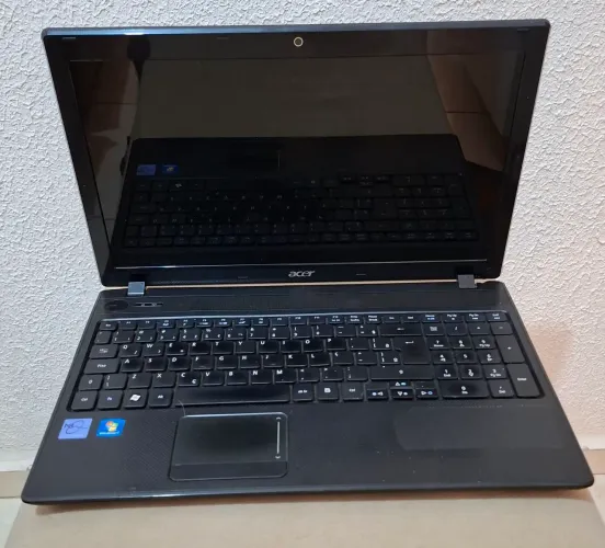 Notebook Acer Aspire, processador i3 e tela HD 15,6''
