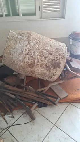 Betoneira para conserto