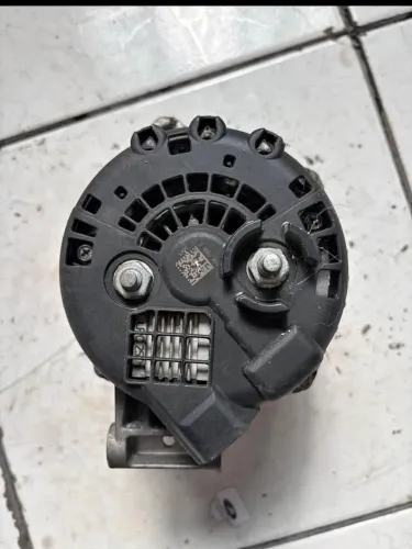 Alternador de Chevrolet Ônix 2015 usado