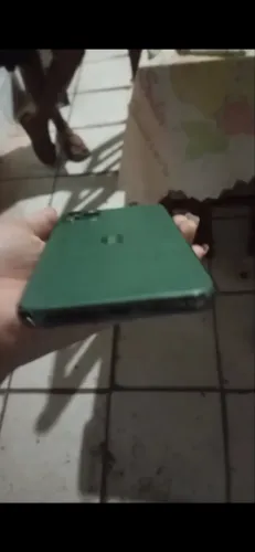 11 pro max Não liga chip Tela trincada 100% de bateria 256gb 650,00 mas tem conversa