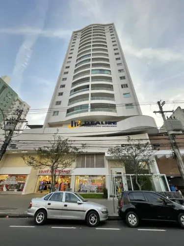 Apto com 2 quartos sendo 1 suíte pra locação na Pelinca - Portaria 24h e Lazer completo