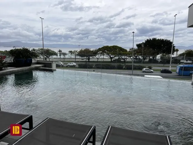 Apartamento em Agronômica