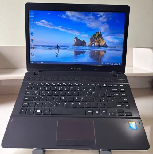 Notebook Samsung 14 | Intel Celeron | 4GB RAM | HD 500GB | Windows 10 Pro | Ótimo Estado