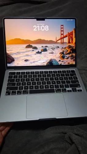 Macbook Air M5 - Seminovo Estado Zero - 512GB 13.6 Azul - Apple Care