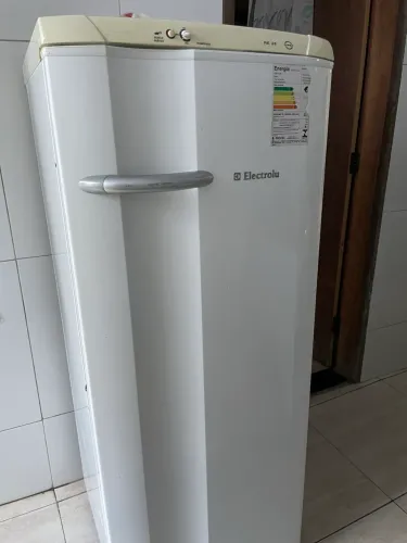 Vendo geladeira Electrolux - 450$
