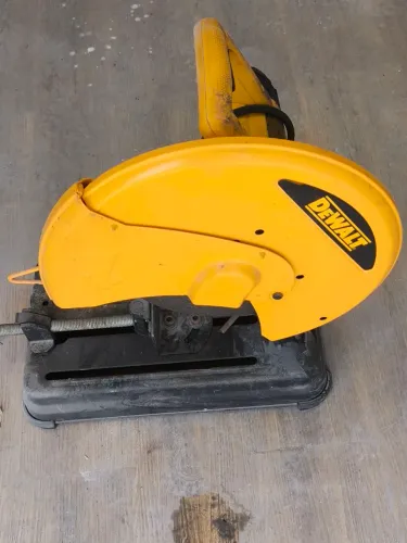 Policorte Devalt 2300 Watts