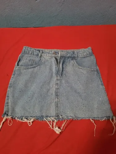 Saia Jeans com pedras brilhantes