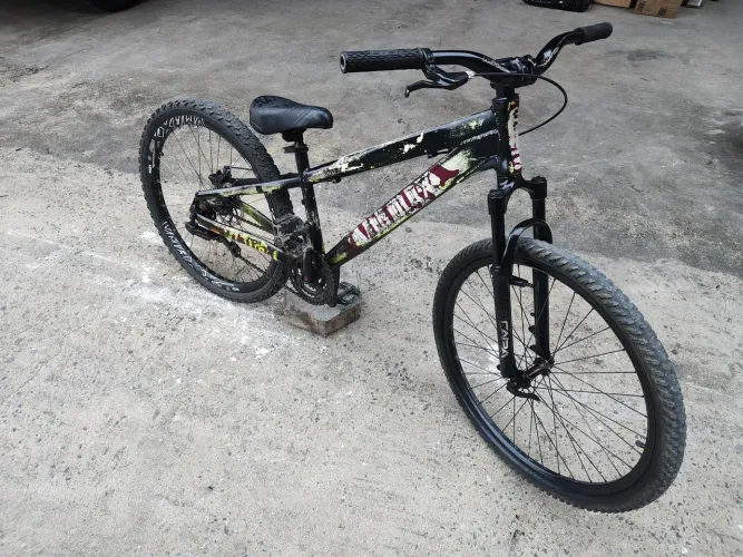 Bike aro 26 viking freio a disco traseiro pneus bons sem folgas sem marcha