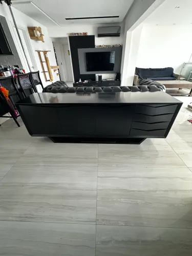 BUFFET/APARADOR MODERNO PRETO FOSCO - DESIGN SOFISTICADO
